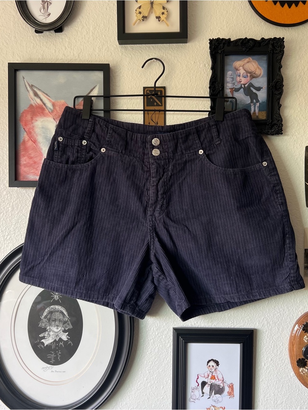 vintage 90s corduroy mid length shorts